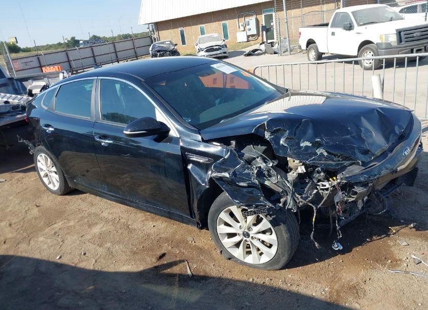 Photo 13 of 2016 Kia Optima LX (VIN 5XXGT4L31GG061370)