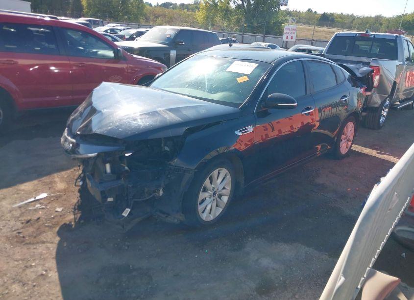 Photo 2 of 2016 Kia Optima LX (VIN 5XXGT4L31GG061370)