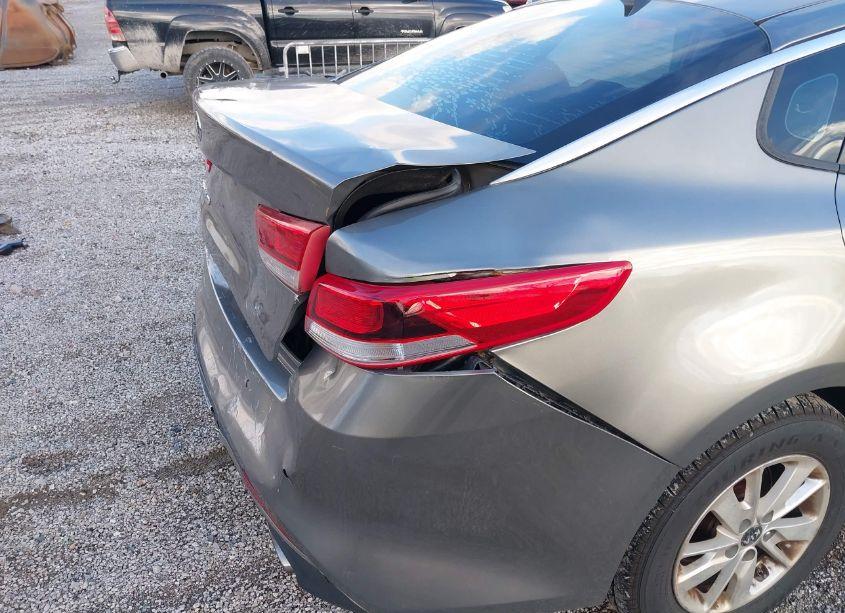 Photo 18 of 2016 Kia Optima LX (VIN 5XXGT4L31GG073227)