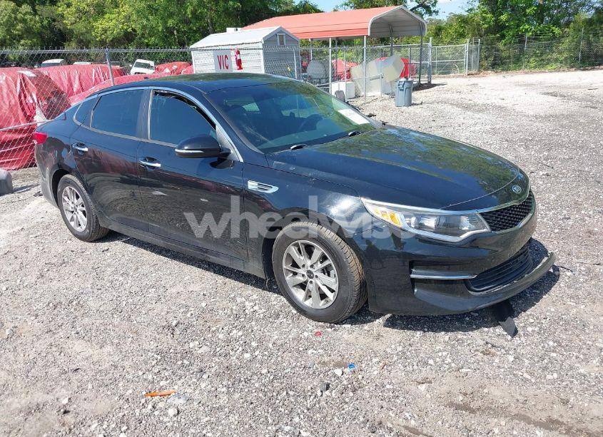2016 Kia Optima LX (VIN 5XXGT4L31GG089797) main photo