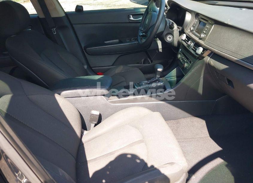 Photo 5 of 2016 Kia Optima LX (VIN 5XXGT4L31GG089797)