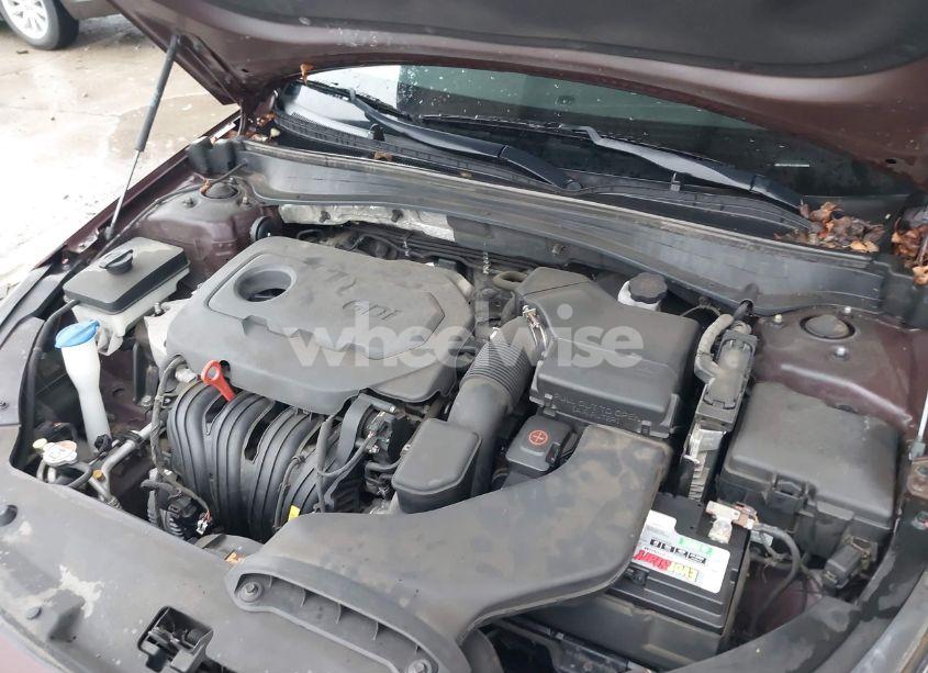 Photo 10 of 2016 Kia Optima LX (VIN 5XXGT4L31GG113595)