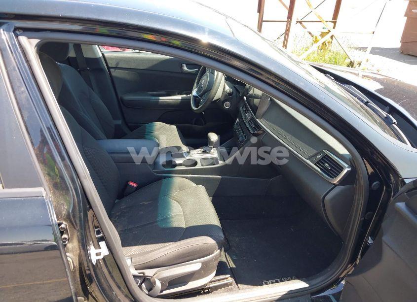 Photo 5 of 2016 Kia Optima LX (VIN 5XXGT4L31GG120885)