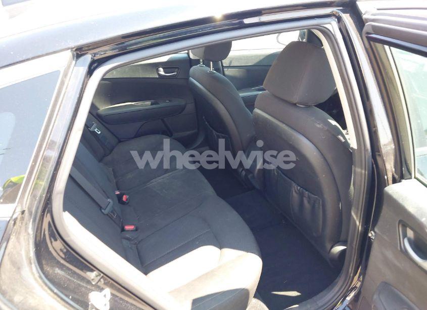 Photo 8 of 2016 Kia Optima LX (VIN 5XXGT4L31GG120885)