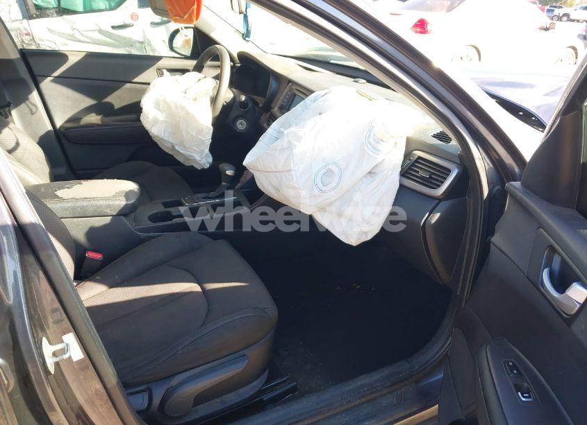 Photo 5 of 2017 Kia Optima LX (VIN 5XXGT4L31HG122590)