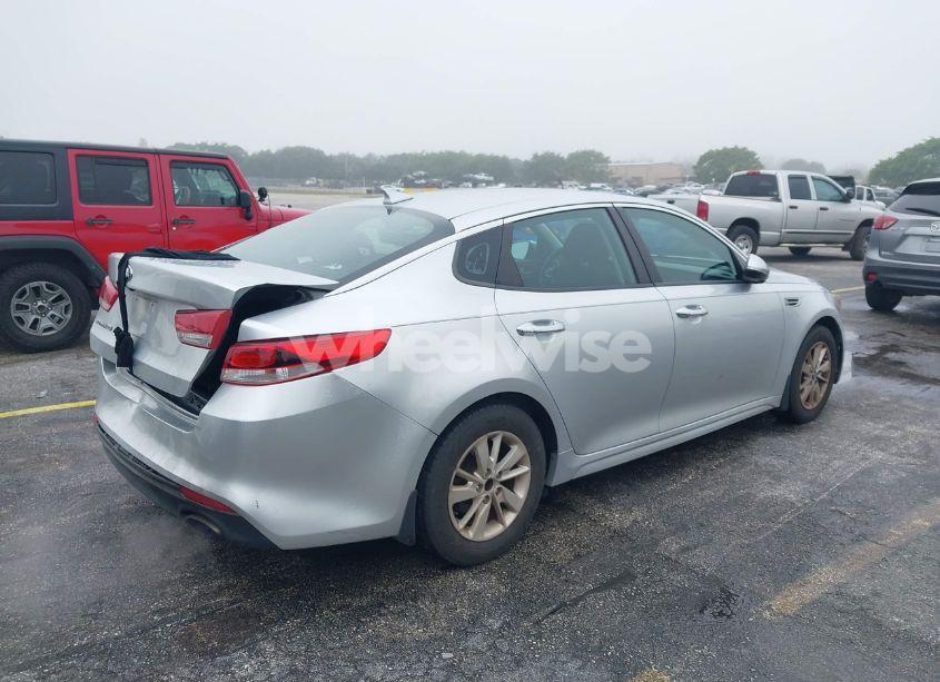 Photo 4 of 2017 Kia Optima LX (VIN 5XXGT4L31HG122878)