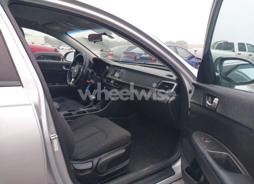 Photo 5 of 2017 Kia Optima LX (VIN 5XXGT4L31HG122878)