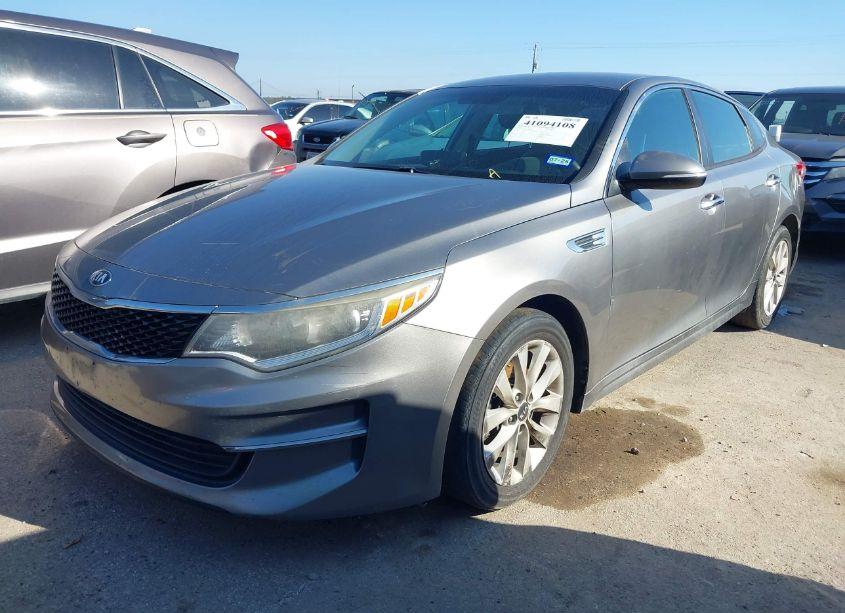 Photo 2 of 2017 Kia Optima LX (VIN 5XXGT4L31HG138630)