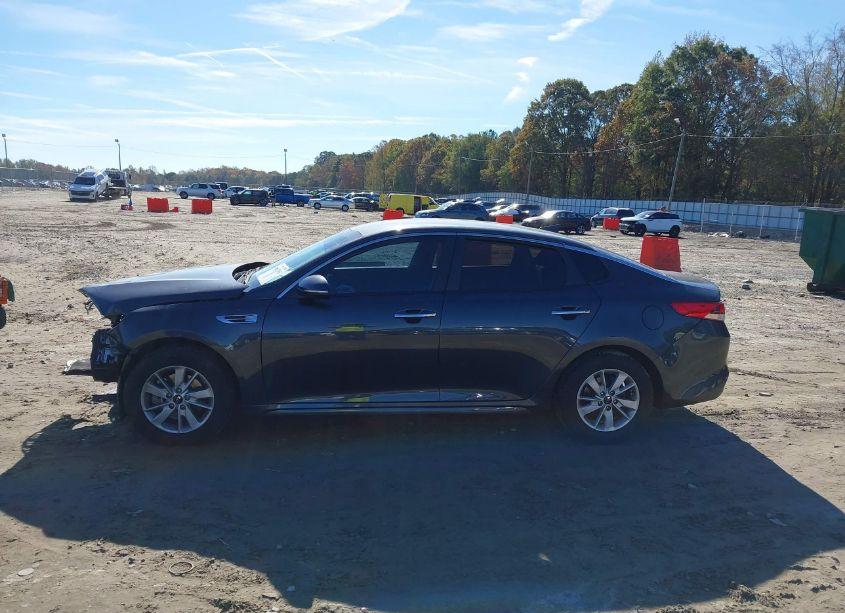 Photo 14 of 2017 Kia Optima LX (VIN 5XXGT4L31HG146565)