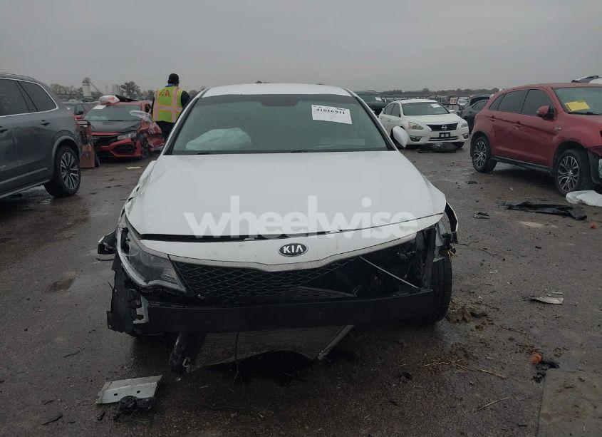 Photo 12 of 2017 Kia Optima LX (VIN 5XXGT4L31HG149496)