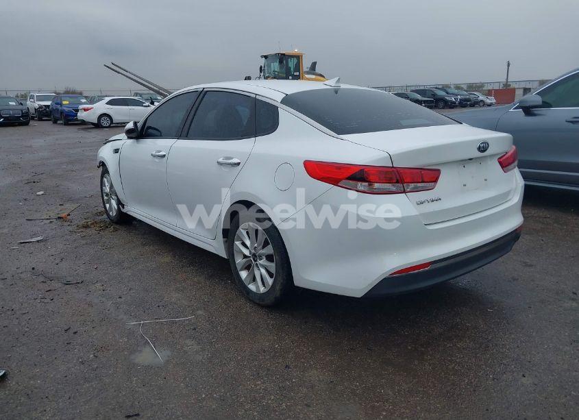 Photo 3 of 2017 Kia Optima LX (VIN 5XXGT4L31HG149496)