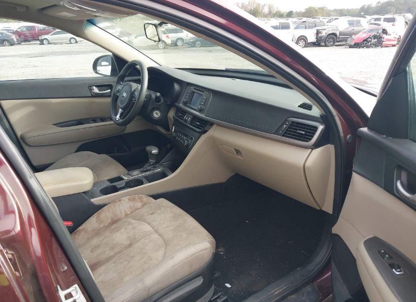 Photo 5 of 2017 Kia Optima LX (VIN 5XXGT4L31HG151796)
