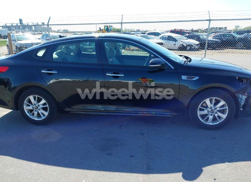 Photo 13 of 2017 Kia Optima LX (VIN 5XXGT4L31HG169408)