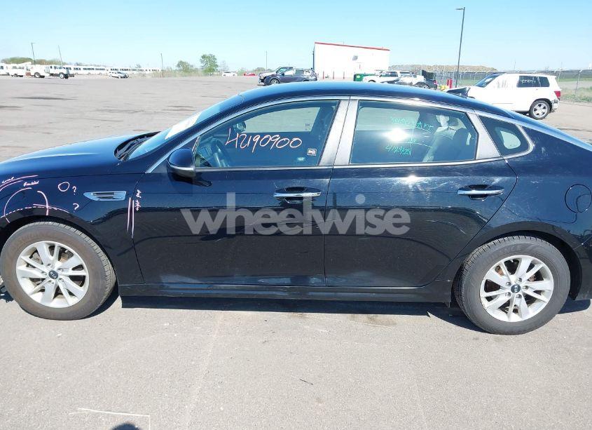 Photo 14 of 2017 Kia Optima LX (VIN 5XXGT4L31HG169408)