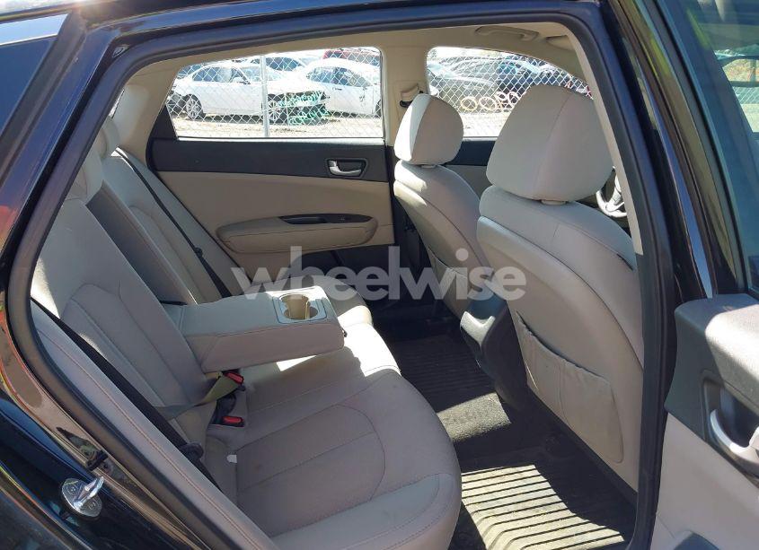 Photo 8 of 2017 Kia Optima LX (VIN 5XXGT4L31HG169408)