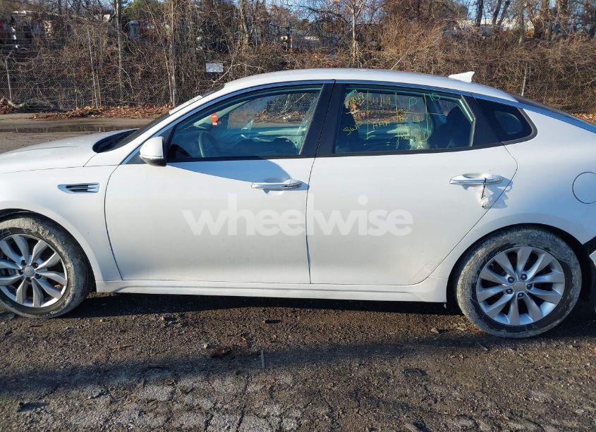Photo 14 of 2017 Kia Optima LX (VIN 5XXGT4L31HG170848)