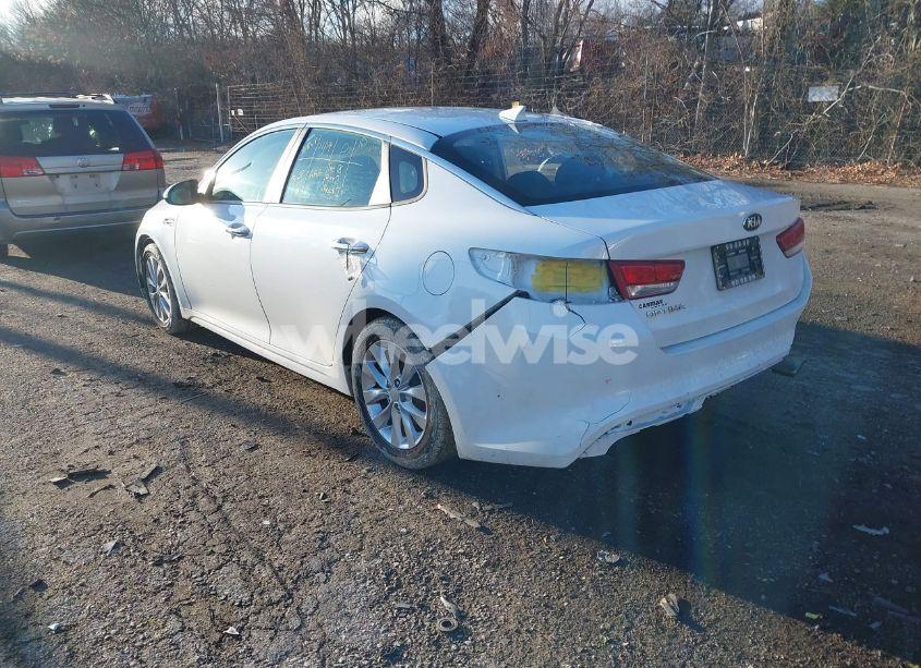 Photo 3 of 2017 Kia Optima LX (VIN 5XXGT4L31HG170848)