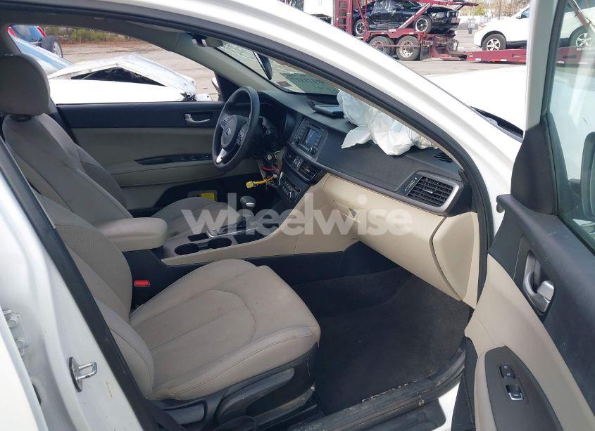Photo 5 of 2017 Kia Optima LX (VIN 5XXGT4L31HG178013)