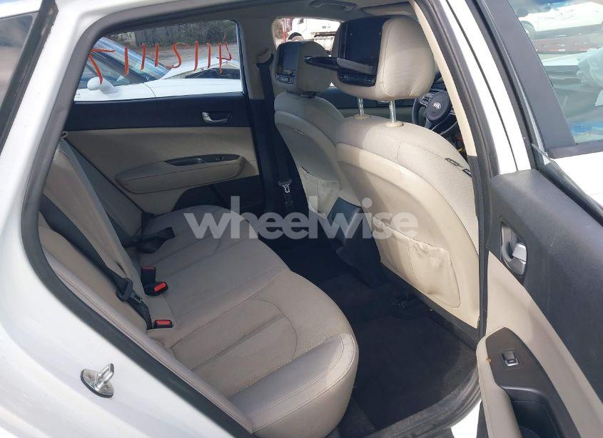 Photo 8 of 2017 Kia Optima LX (VIN 5XXGT4L31HG178013)