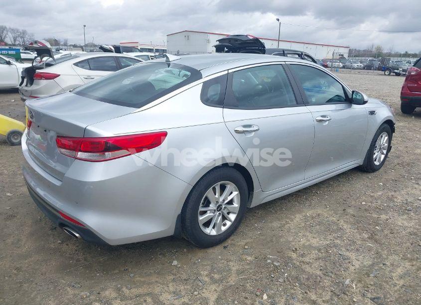 Photo 4 of 2018 Kia Optima LX (VIN 5XXGT4L31JG192564)