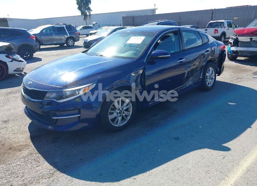Photo 2 of 2018 Kia Optima LX (VIN 5XXGT4L31JG194704)