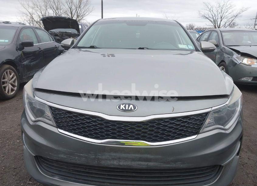 Photo 12 of 2018 Kia Optima LX (VIN 5XXGT4L31JG209542)