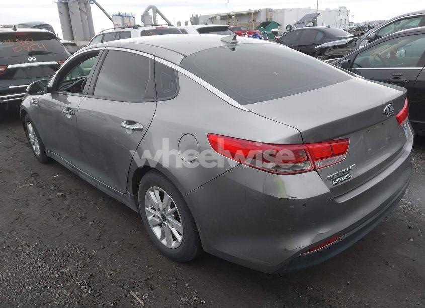 Photo 3 of 2018 Kia Optima LX (VIN 5XXGT4L31JG209542)