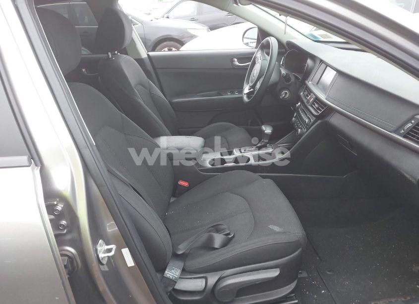 Photo 5 of 2018 Kia Optima LX (VIN 5XXGT4L31JG209542)