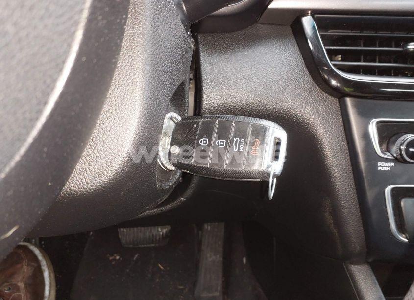 Photo 11 of 2018 Kia Optima LX (VIN 5XXGT4L31JG220010)