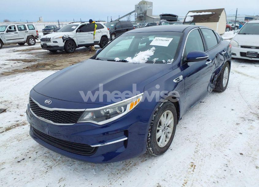 Photo 2 of 2018 Kia Optima LX (VIN 5XXGT4L31JG220010)