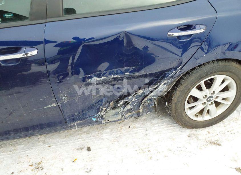 Photo 6 of 2018 Kia Optima LX (VIN 5XXGT4L31JG220010)