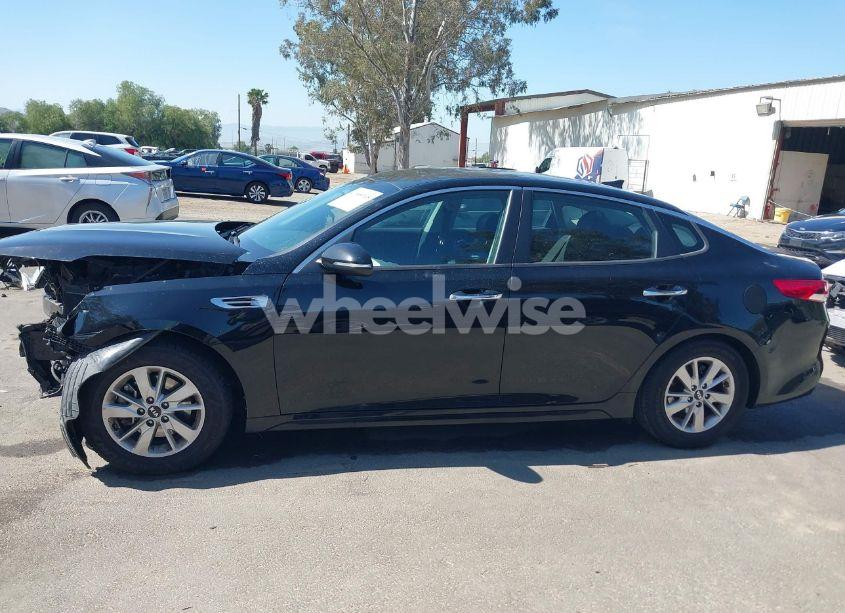 Photo 14 of 2018 Kia Optima LX (VIN 5XXGT4L31JG239754)