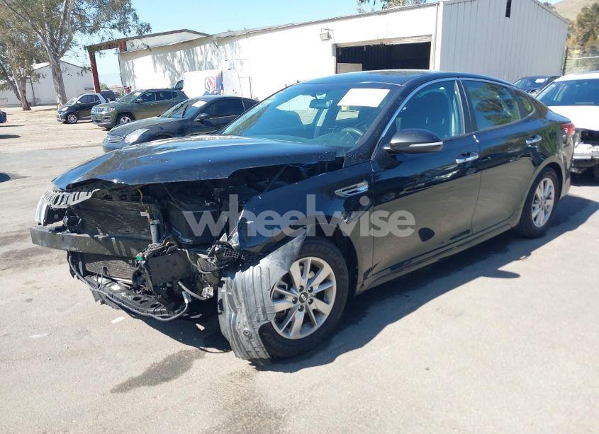 Photo 2 of 2018 Kia Optima LX (VIN 5XXGT4L31JG239754)
