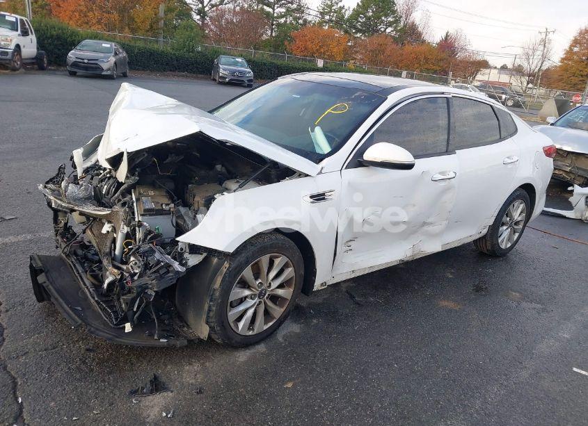 Photo 2 of 2018 Kia Optima S (VIN 5XXGT4L31JG240869)