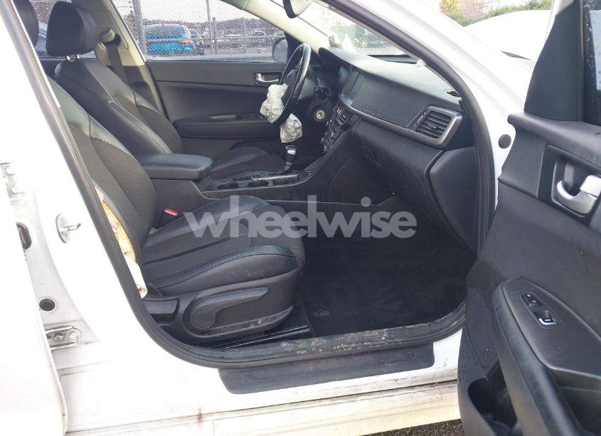 Photo 5 of 2018 Kia Optima S (VIN 5XXGT4L31JG240869)