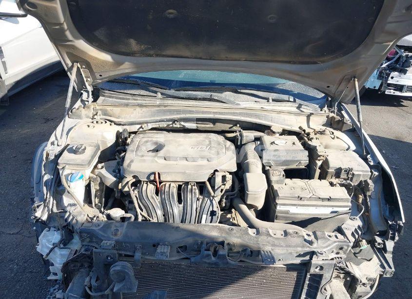 Photo 10 of 2018 Kia Optima LX (VIN 5XXGT4L31JG241794)