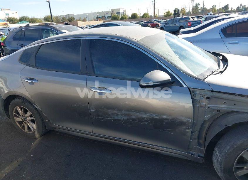 Photo 14 of 2018 Kia Optima LX (VIN 5XXGT4L31JG241794)