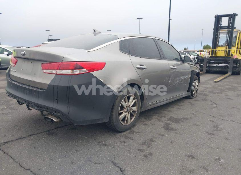 Photo 4 of 2018 Kia Optima LX (VIN 5XXGT4L31JG241794)