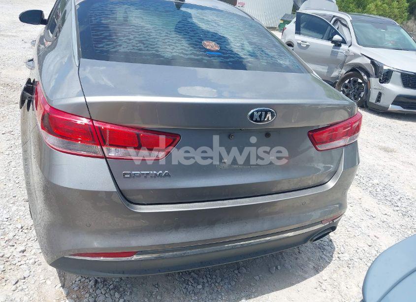 Photo 16 of 2018 Kia Optima LX (VIN 5XXGT4L31JG251211)