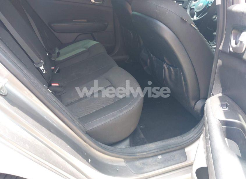 Photo 8 of 2018 Kia Optima LX (VIN 5XXGT4L31JG251211)