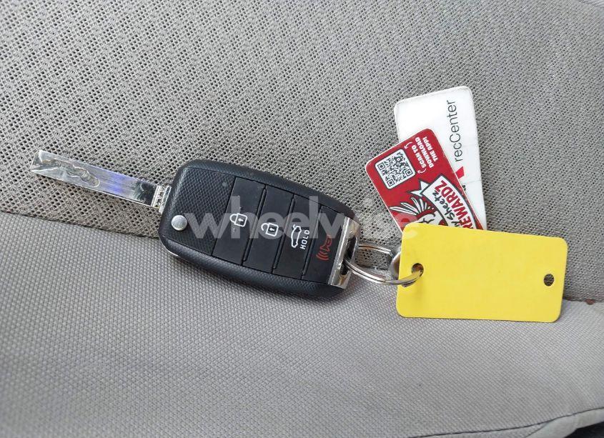 Photo 11 of 2018 Kia Optima LX (VIN 5XXGT4L31JG256778)