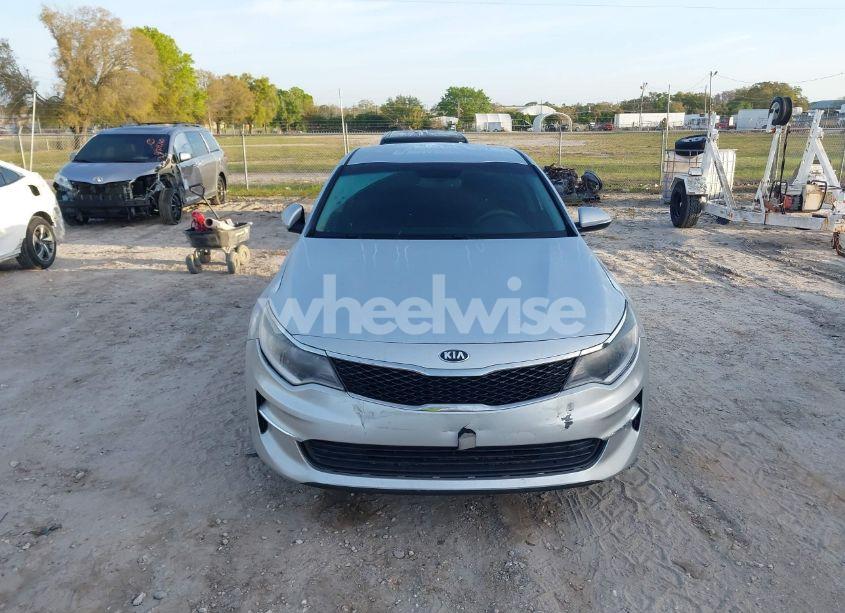 Photo 12 of 2018 Kia Optima LX (VIN 5XXGT4L31JG263763)