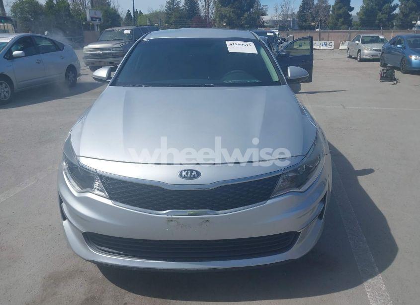 Photo 12 of 2018 Kia Optima LX (VIN 5XXGT4L31JG267716)