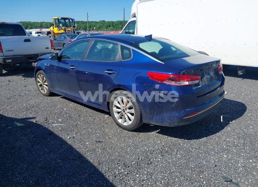 Photo 3 of 2018 Kia Optima LX (VIN 5XXGT4L31JG272821)