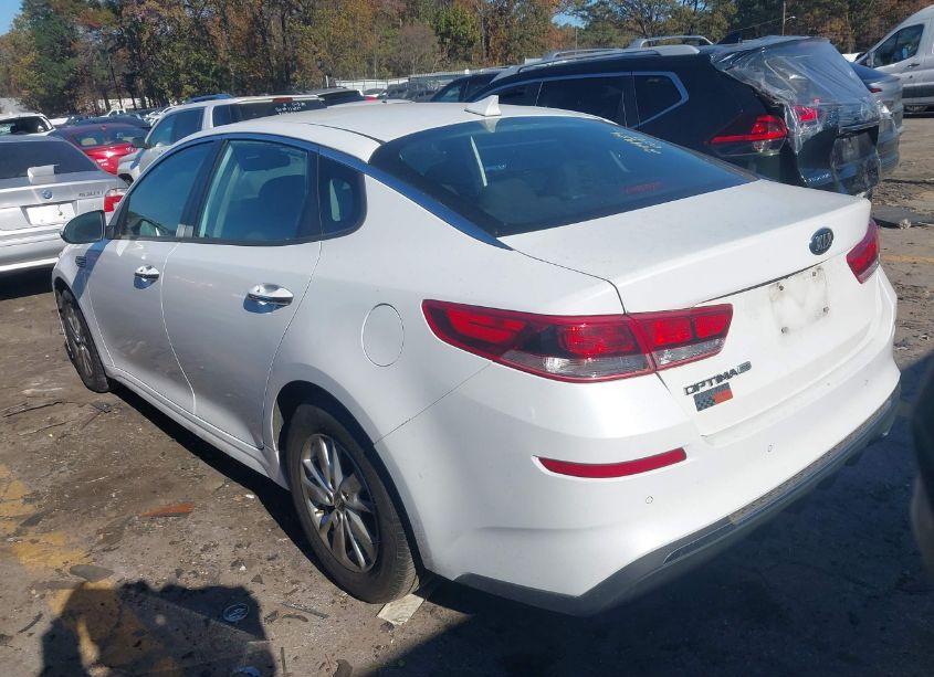 Photo 3 of 2019 Kia Optima LX (VIN 5XXGT4L31KG279284)