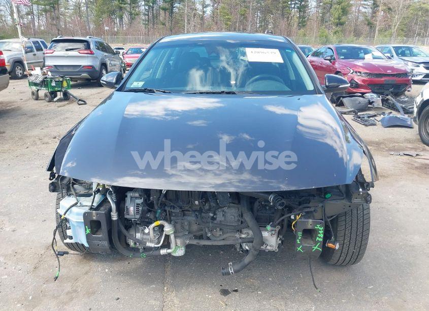 Photo 18 of 2019 Kia Optima LX (VIN 5XXGT4L31KG289393)