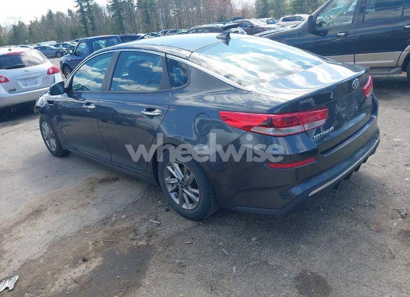Photo 3 of 2019 Kia Optima LX (VIN 5XXGT4L31KG289393)