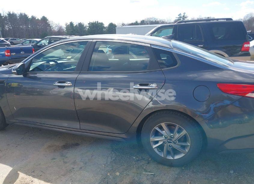 Photo 6 of 2019 Kia Optima LX (VIN 5XXGT4L31KG289393)