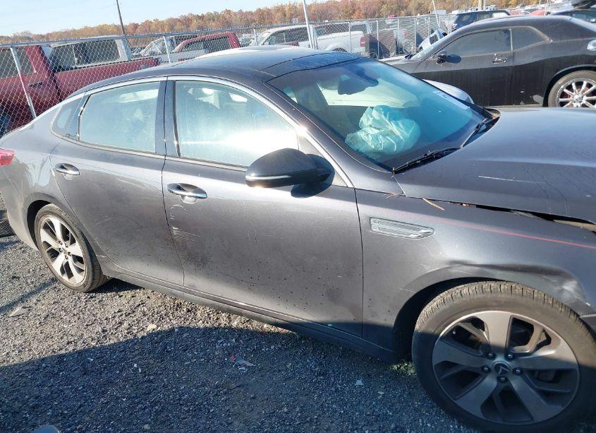 Photo 13 of 2019 Kia Optima S (VIN 5XXGT4L31KG291550)