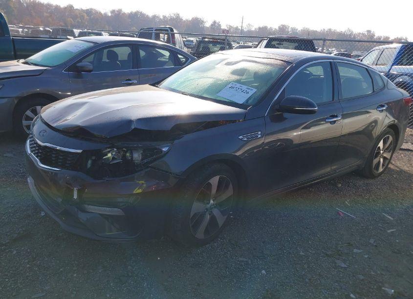 Photo 2 of 2019 Kia Optima S (VIN 5XXGT4L31KG291550)